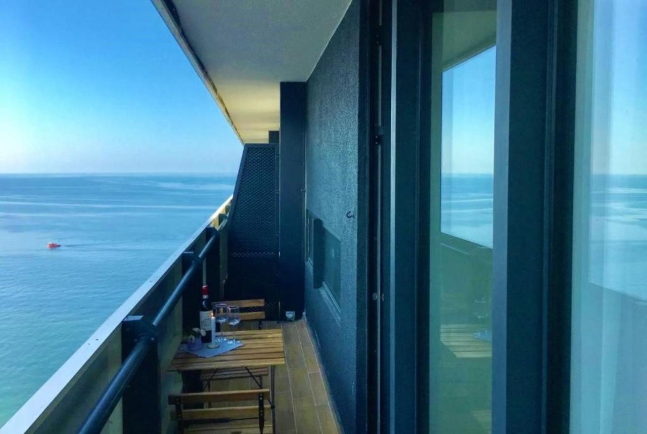 Batumi Orbi City Wonderful Sea View المظهر الخارجي الصورة